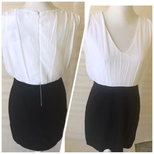 Colorblock dress with asymmetrical slit